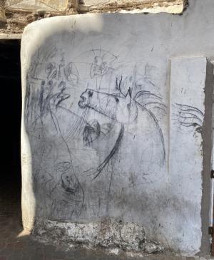 Grafiti inspirado en Guernica en Essaouira